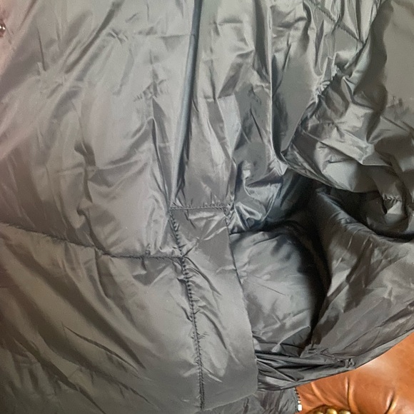 NWT CK Perf. Reversible Down Jacket. Large. Red/Black Pockets Calvin Klein - Picture 8 of 11